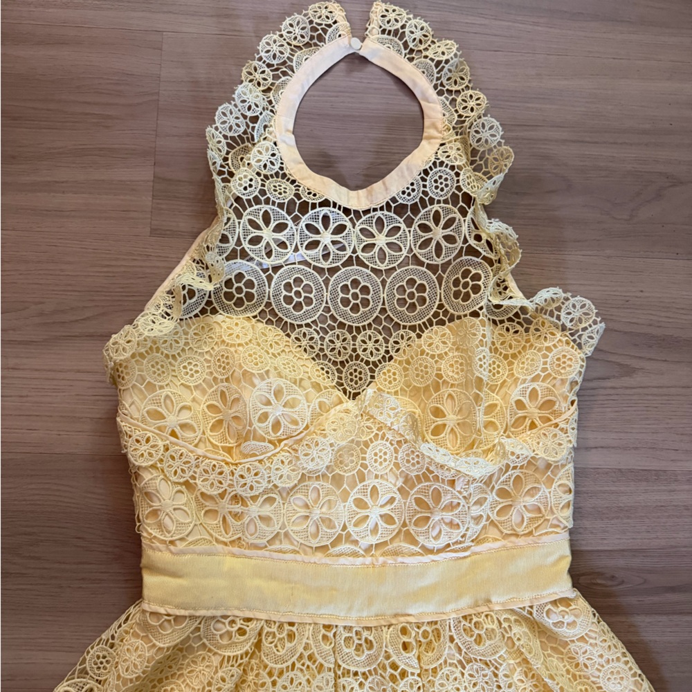 Self Portrait Yellow Guipure Lace Halter Midi Dress size US6 - Picture 3 of 5